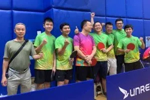 Khi tiếng cười trở thành thước đo sự lịch thiệp