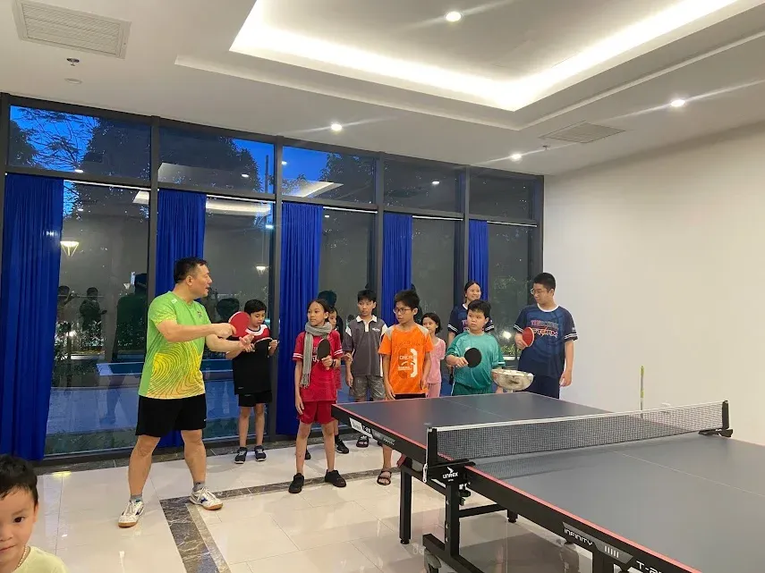 Lớp học bóng bàn cho trẻ em tại CLB S5